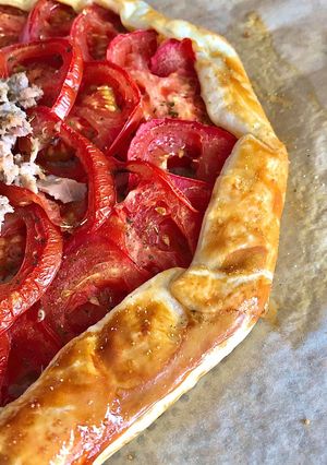 Une photo de Tarte rustique thon tomate