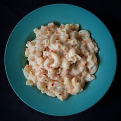 A picture of Mac and Cheese.