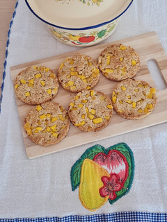 Una foto de Galletas de avena, coco y mango 🥭 sin azúcares agregados 🥭