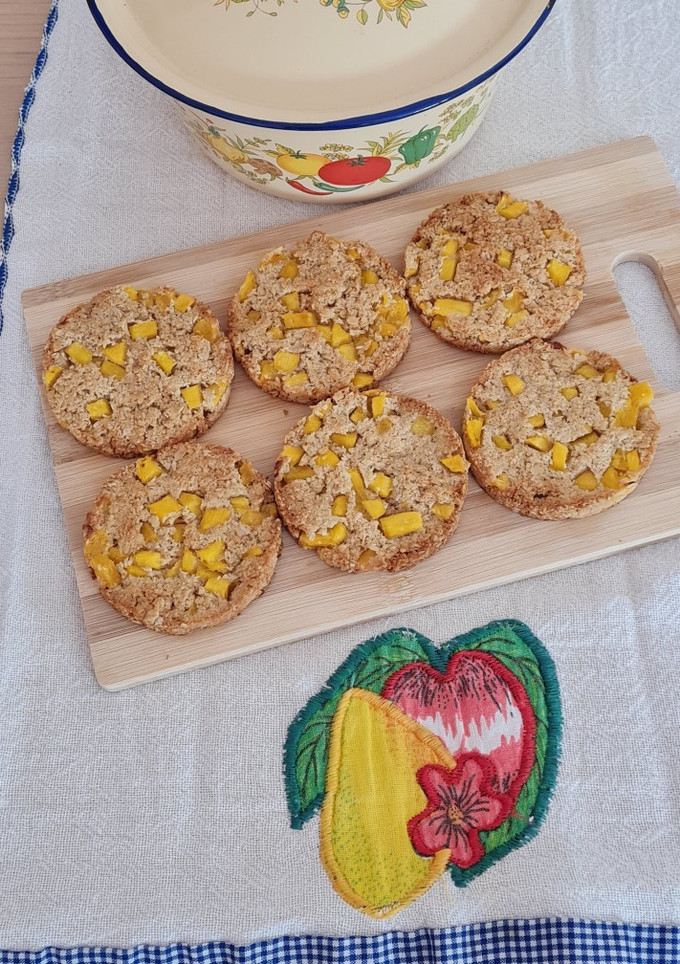 Una foto de Galletas de avena, coco y mango 🥭 sin azúcares agregados 🥭