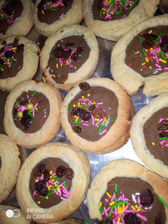 A picture of Cup cookies.