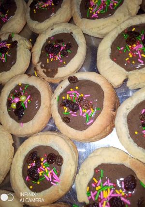 A picture of Cup cookies.