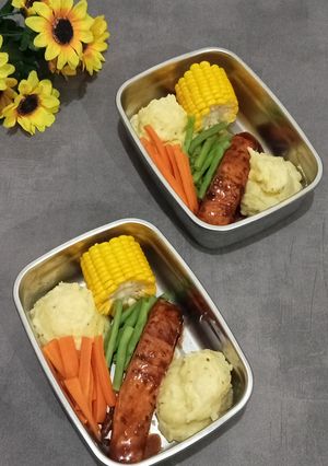 Foto resep Salmon Teriyaki Honey Glazed with mashed potato