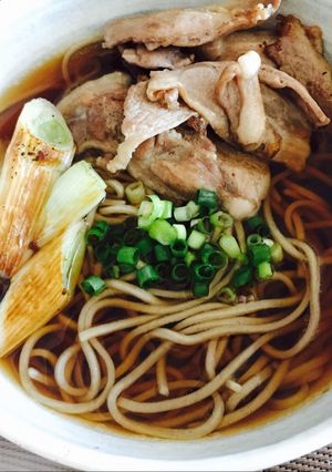 Hình của món Mì Vịt Kiểu Nhựt Kamo Nanban Soba.