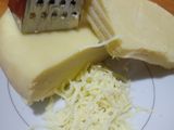 جبن مبشور منزلي الصنع (فرماج)