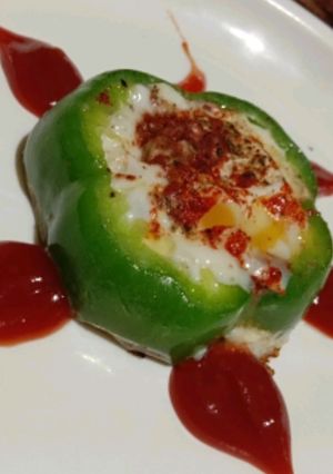 A picture of Capsicum half fry.