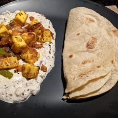 A picture of Paneer chingari.
