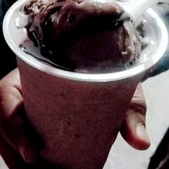 A picture of Vanilla Chocolate Shake.