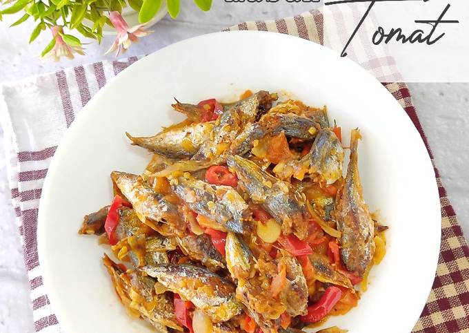 Resep Ikan Pindang Masak Tomat Oleh Heti Cookpad