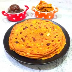 A picture of Dal ka paratha.