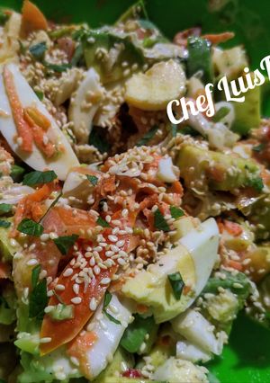 Una foto de Ensalada fresca de huevo y queso... LuisFy..
