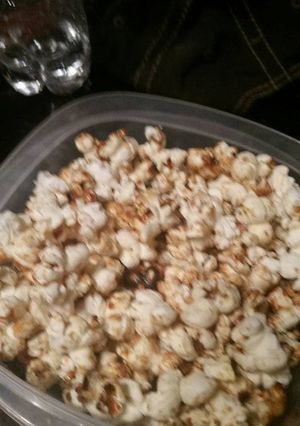 A picture of Easy To Make Caramel Corn.