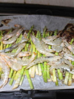 Una foto de Espárragos con gambas