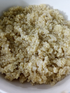 Hình của món Diêm mạch Quinoa.