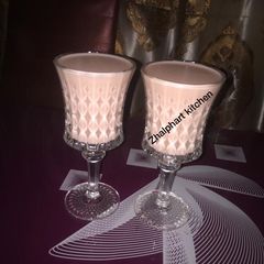 A picture of Watermelon and banana milkshake#Zoo.