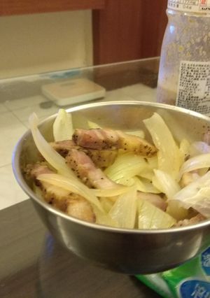洋蔥炒鹹豬肉 的食譜成品照片