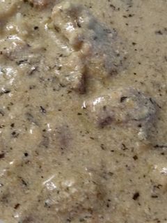 Tárkonyos pulyka-gombás leves burgonyagombóccal recept fotója