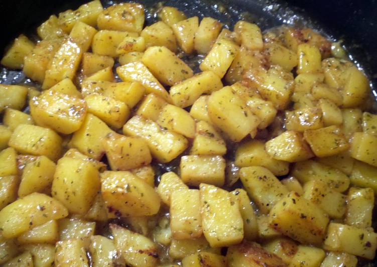 Simple Way to Make Homemade Skillet Potaotes