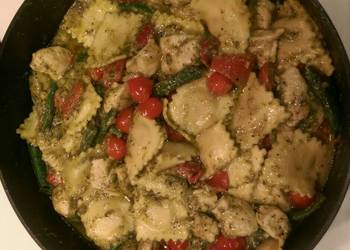 Latest Recipe Roasted red bell pepper and green bean pesto ravioli Restaurant Style Latest Recipe Roasted red bell pepper and green bean pesto ravioli Restaurant Style