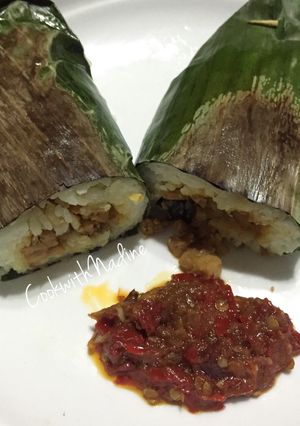 Foto resep Nasi bakar isi tempe orek & ayam lengkuas