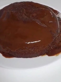Foto de Bolo de Chocolate com Calda de Chocolate