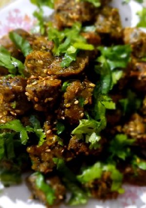 A picture of Palak methi muthiya.