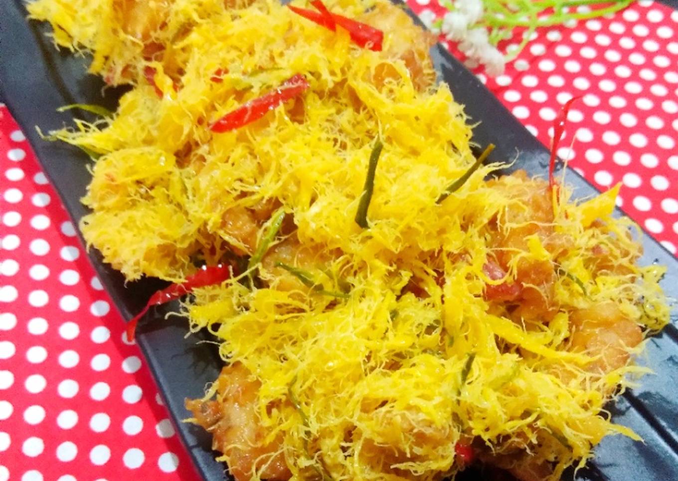 BUTTER PRAWNS (Udang Bersarang/Berserabut)