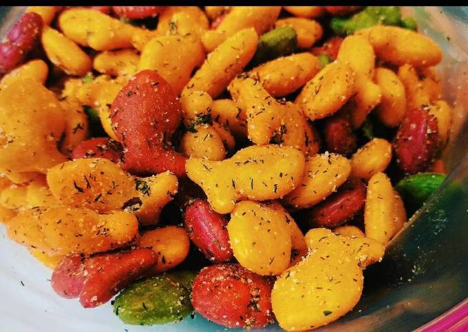 Recipe of Super Quick Homemade Addicting Seasoned Goldfish