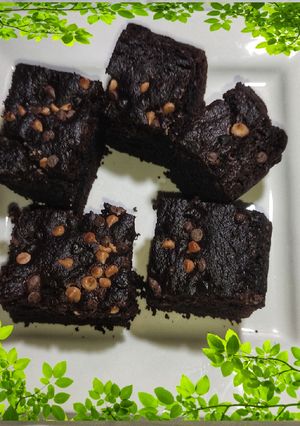 A picture of Chocolate Chip Brownie.