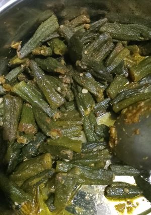 मसाला भिंडी(masala bhindi recipe in hindi) रेसिपी मुख्य फोटो