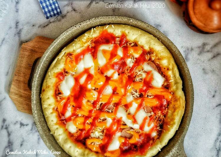 Resep Pizza Teflon (Praktis, Empuk No Telur) Anti Gagal