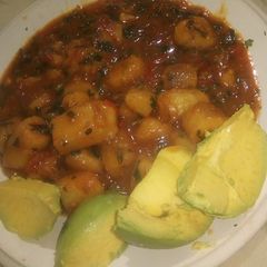 A picture of Green banana stew.