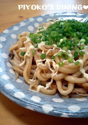 A picture of Easy and Rich Oyster Sauce Yaki Udon.