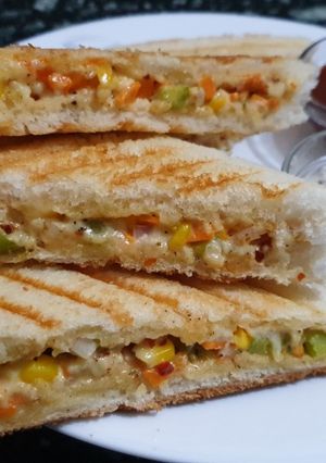 A picture of Mexican Sandwich.