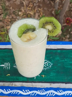 A picture of Banana kiwi smoothie.