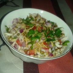 A picture of Sprout bhel.