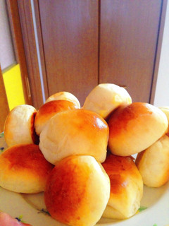 A picture of Homemade Fluffy Round Bread with Bread Machine.