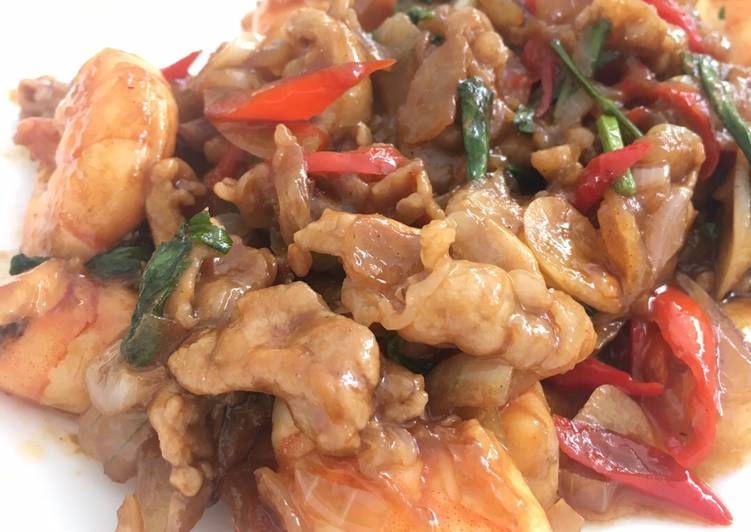 Shallot &amp; garlic butter caramelized prawn