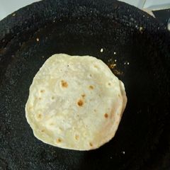 A picture of Cashew Sandwich.