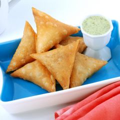 A picture of Leek Samosa.