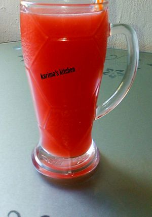 A picture of Watermelon pineapple juice.