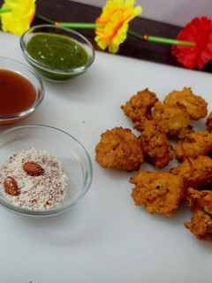 A picture of Peanut Fritters (Moongfali ke Pakode Recipe).