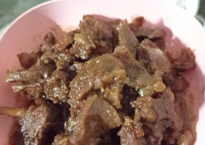 Resep Ungkep daging sapi oleh Fit Ria - Cookpad