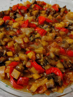 Una foto de Pisto cuatro verduras con manzana (!! a la salud de Carmen !!)