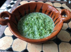 Una foto de Salsa verde: ¡picante, rápida y muy fácil!