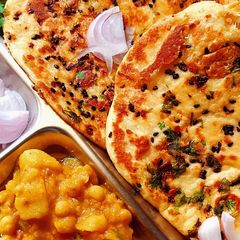 A picture of Tawa Masala Kulcha.