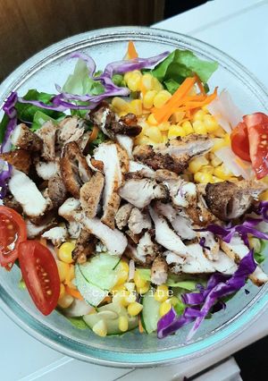 Foto resep Salad with Roasted Chicken and Homemade Shoyu Dressing
