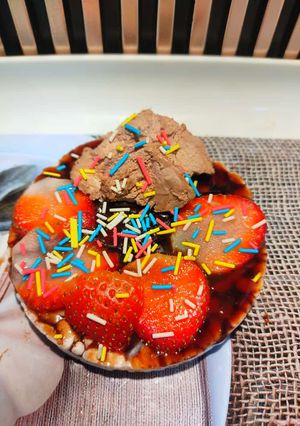 A picture of Strawberry Choco Rice Cake.