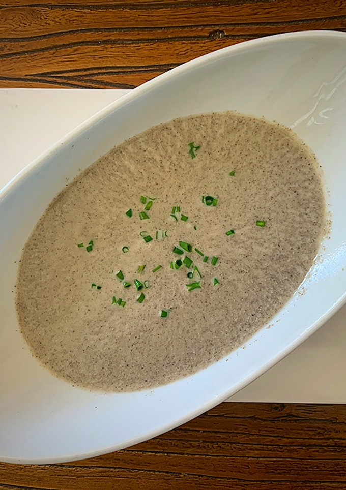 Una foto de Sopa cremosa de champiñones