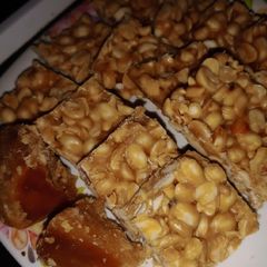A picture of Peanut chikki.